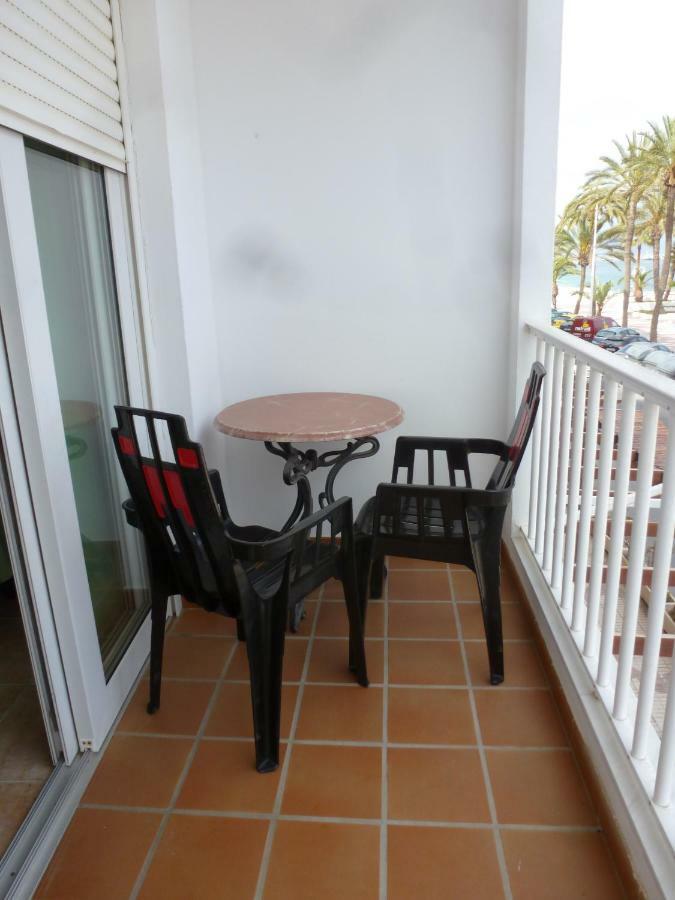 Hostal Cortés Garrucha Extérieur photo